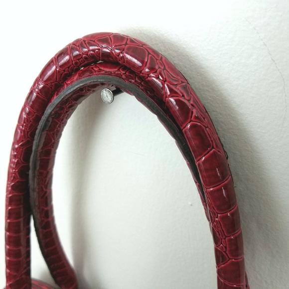 NY & COMPANY  Red Vinyl Alligator Satchel Purse - Picture 6 of 8